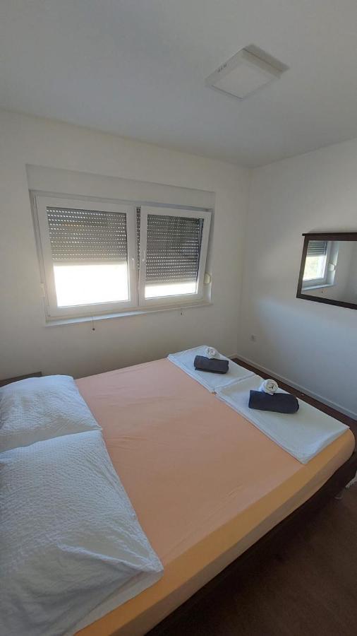 Appartamento Navis Supetarska Draga Esterno foto